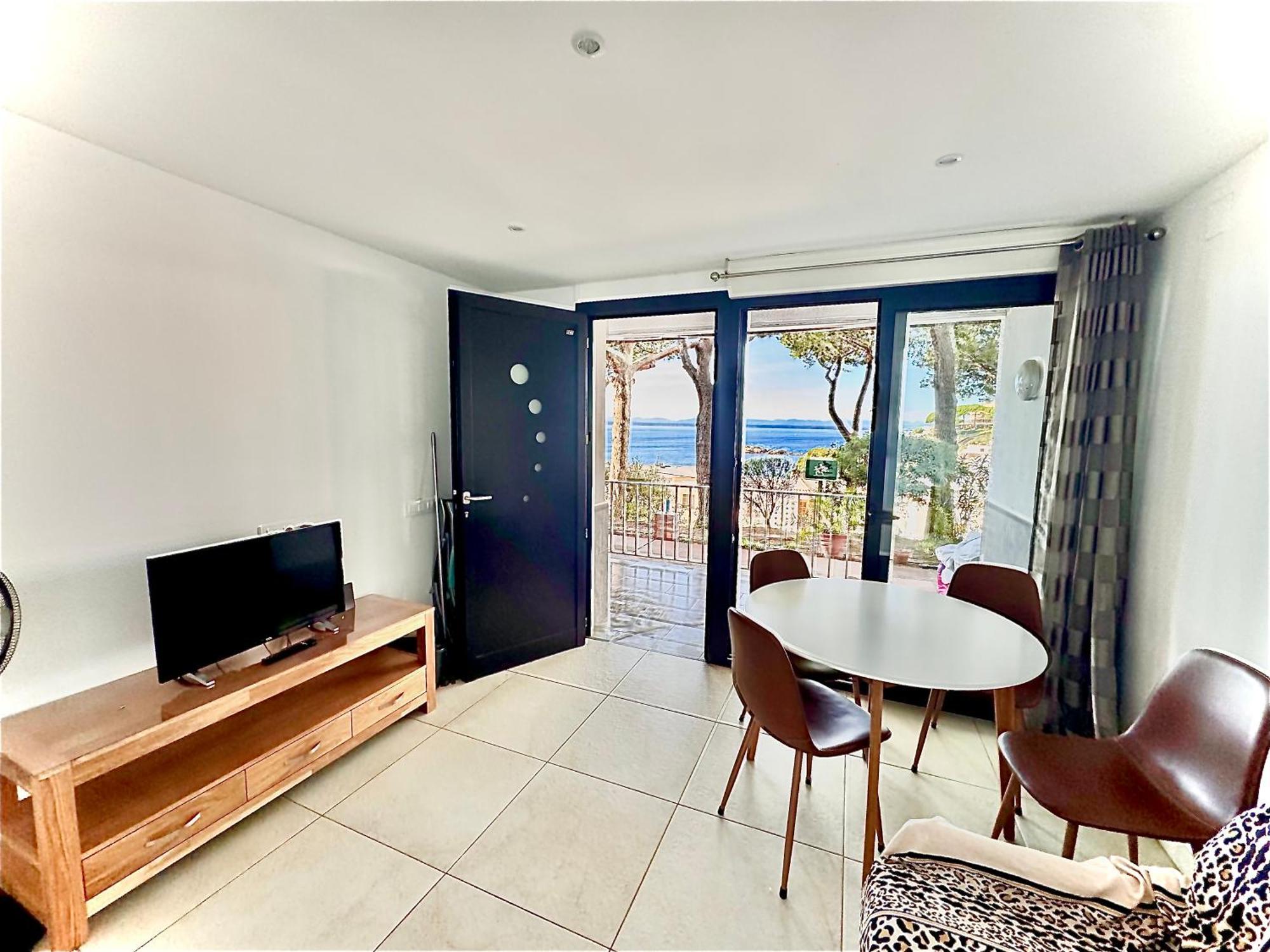 Bernie Appartement Roses Buitenkant foto
